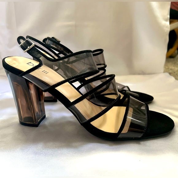 New Bar III Black/Vinyl Bernicep Heels - Picture 4 of 8